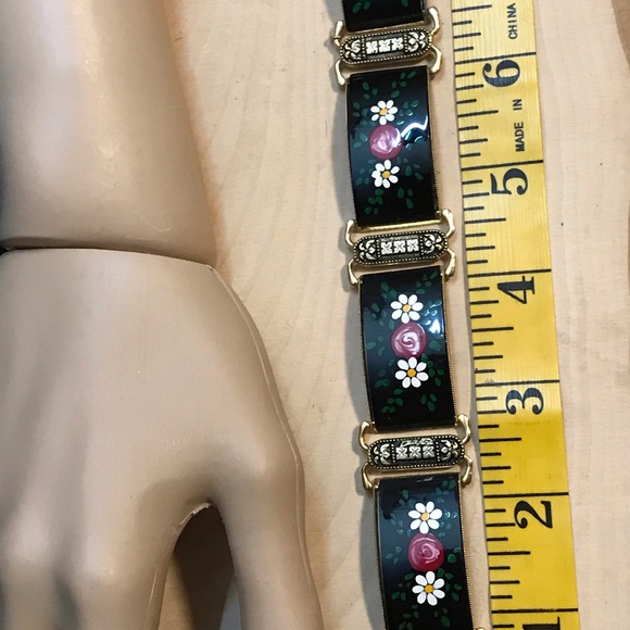 Vintage hand painted gold tone bracelet - Picture 5 of 5